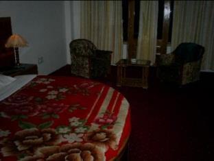 Lords Residency Hotel Manāli Kültér fotó